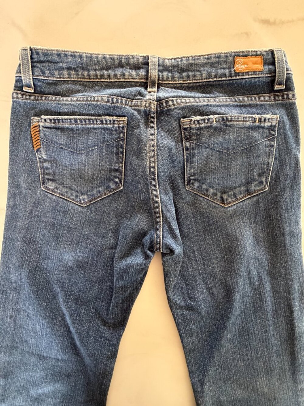 PAIGE Hollywood Hills Bootcut Jeans Size 29 Medium Wash Raw Hem - Picture 8 of 14